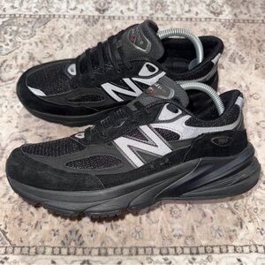 New Balance 990v6 Triple Black - U990BB6 Brand New Size 8.5 US